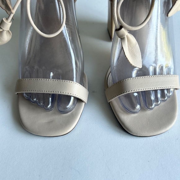 Cecelia Cream Leather Flower Ankle Strap Slingbacks size 6.5 - Picture 15 of 15